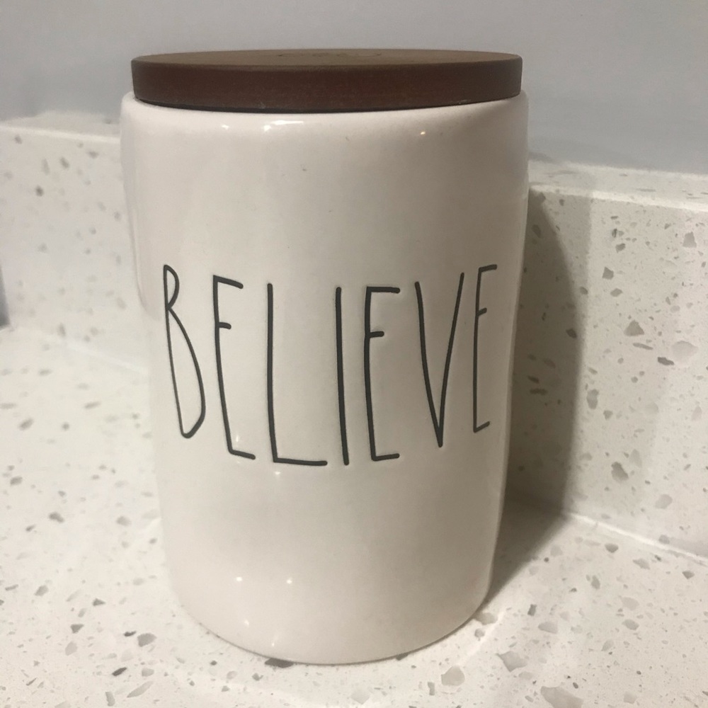 RAE DUNN | BELIEVE Vanilla Cranberry Balsam Candle